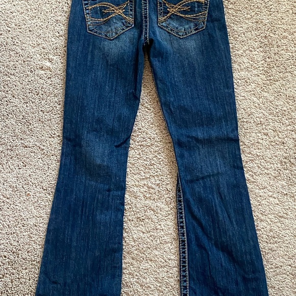 Silver jeans great wash on them see photos for measurements. - Picture 7 of 7